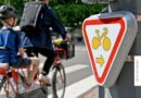 Lille publie un guide destiné à favoriser la bonne cohabitation des automobilistes et cyclistes via un rappel au code de la route Lille publie un guide destiné à favoriser la bonne cohabitation des automobilistes et cyclistes via un rappel au code de la route